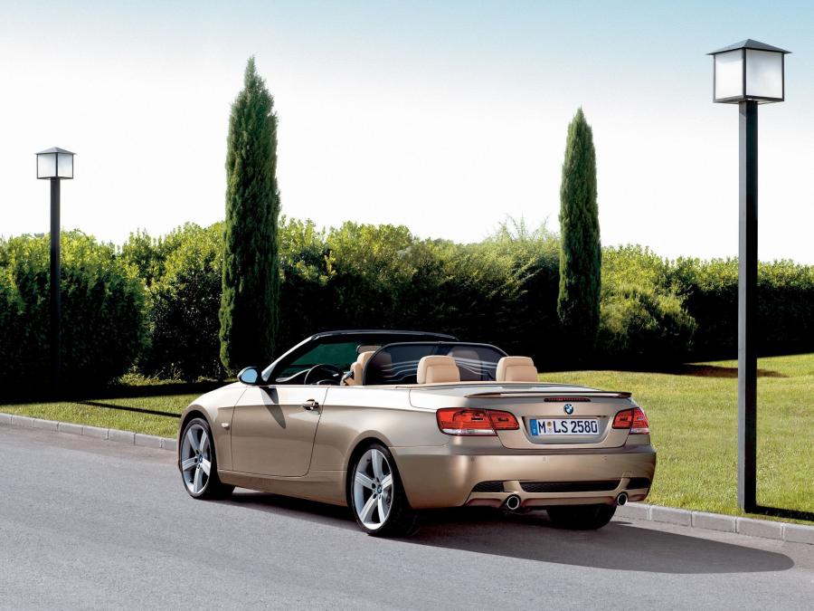  BMW 3-Series Convertible 2007 года  (фото 6 из 239)